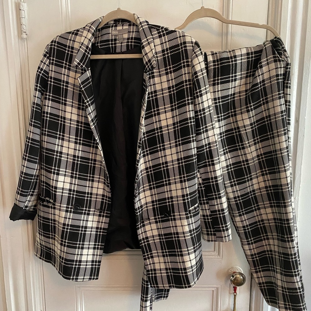 Two Piece Patterned  Suit